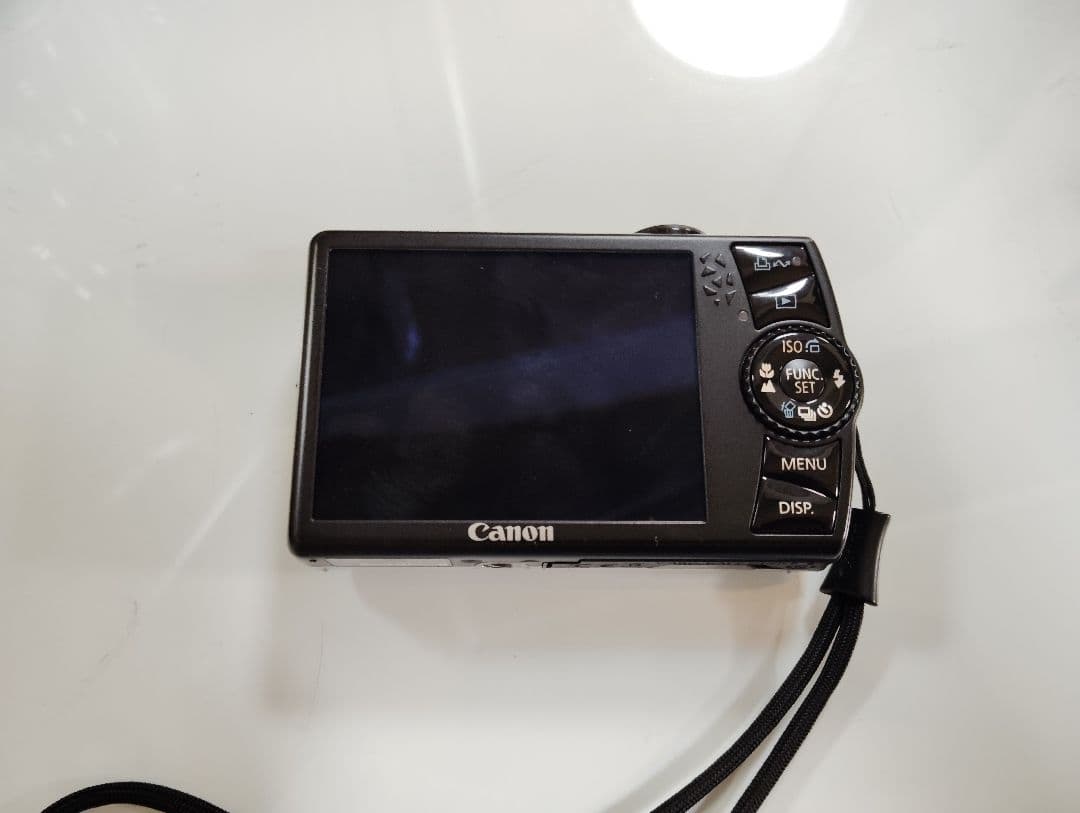 canon ixy digital 920 is　シルバー