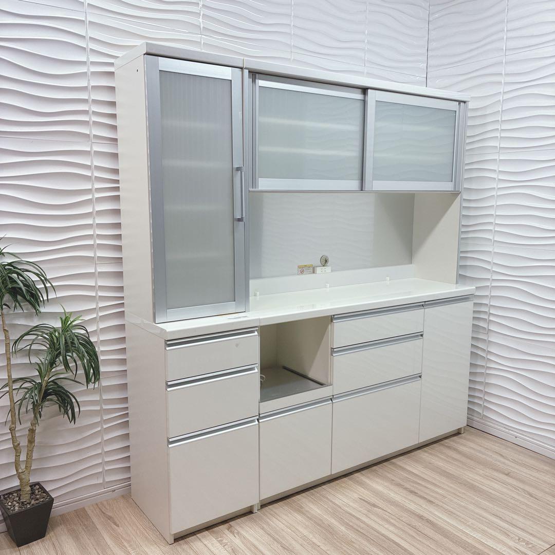 食器棚・キッチンカウンター rina