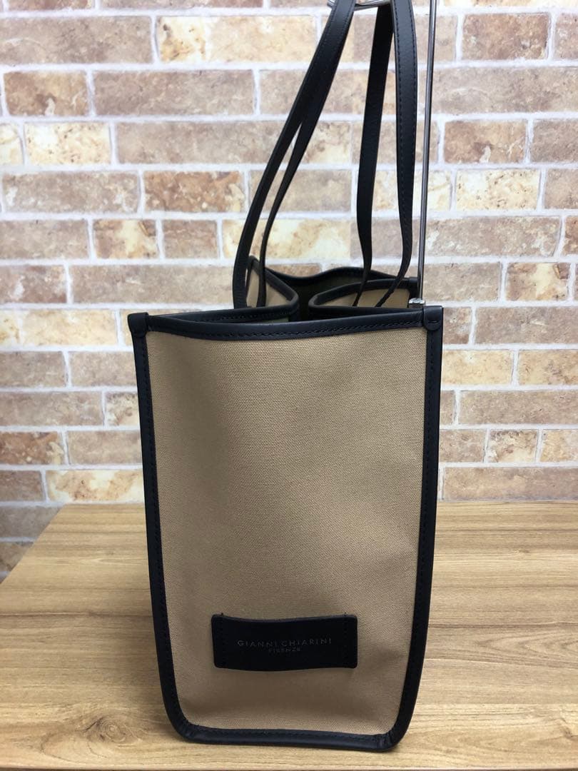 GIANNI CHIARINI マルチェッラ　M