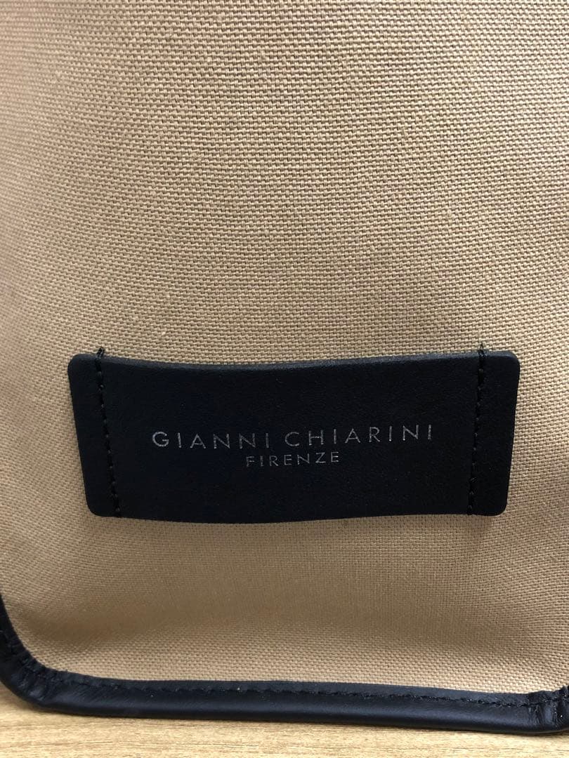 GIANNI CHIARINI マルチェッラ　M