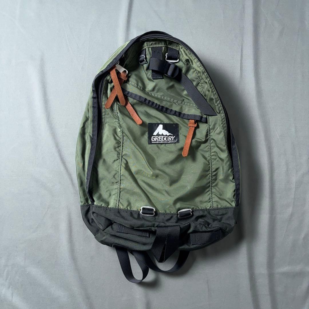 GREGORY デイパック 旧タグ USA製 カーキ グリーン