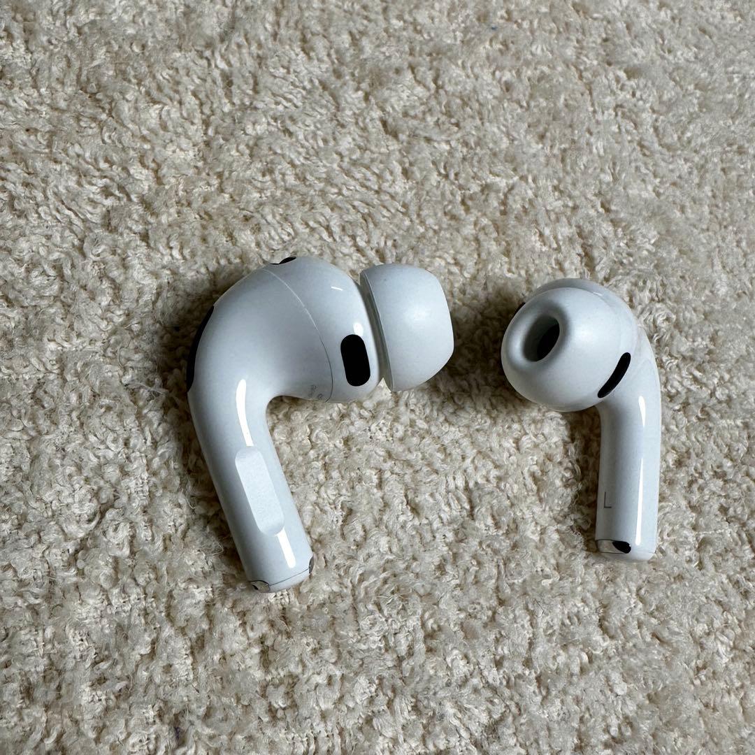 AirPods Pro 3 本体 ロック機能付ケースつき