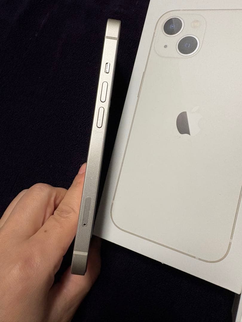 美品 iPhone13 128GB SIMフリー ホワイト 純正充電ケーブル付