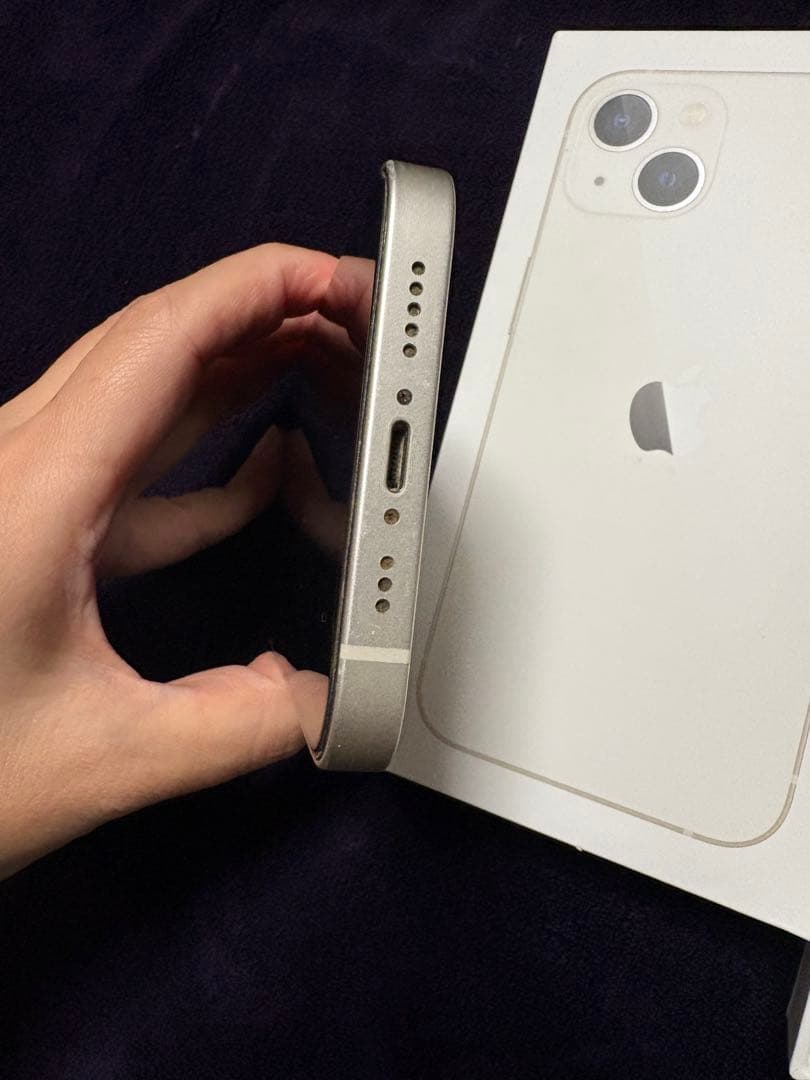 美品 iPhone13 128GB SIMフリー ホワイト 純正充電ケーブル付