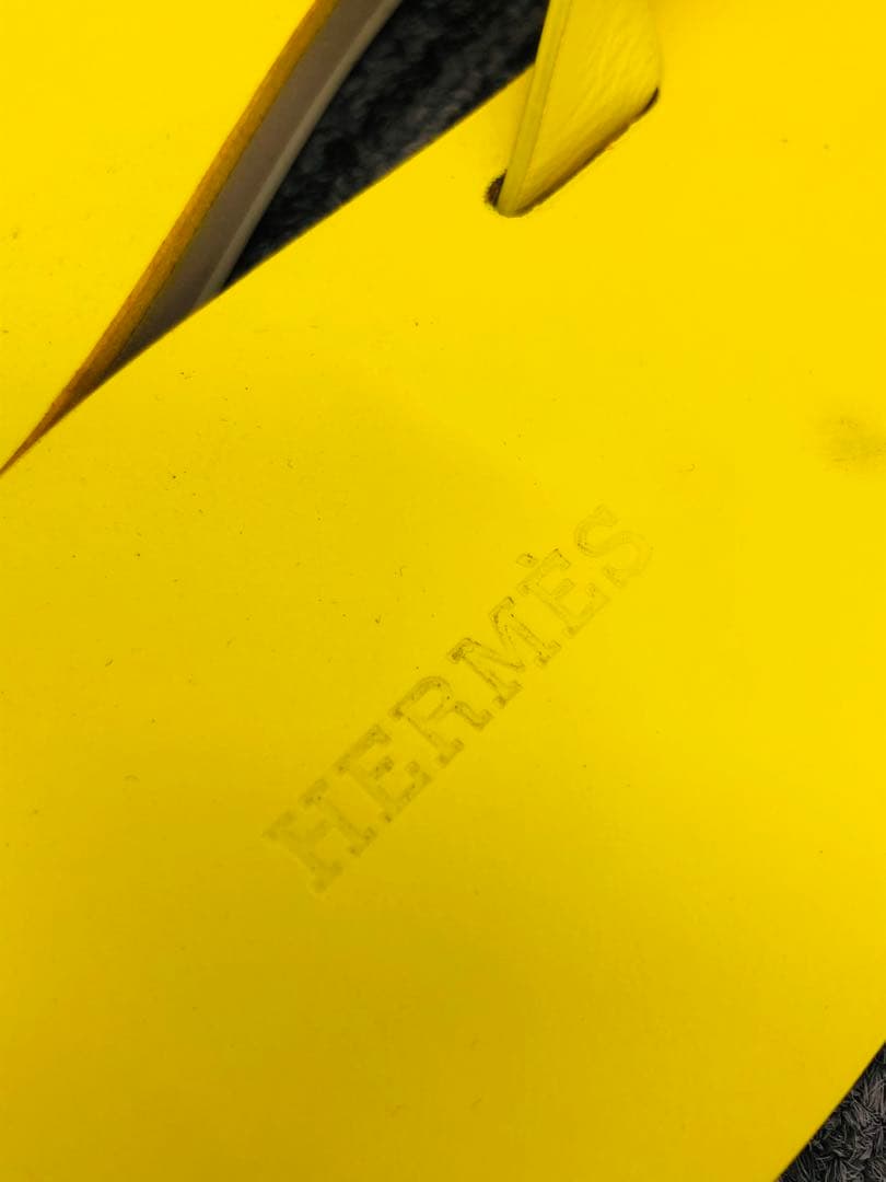 HERMES エルメス レザービーチサンダル 黄色