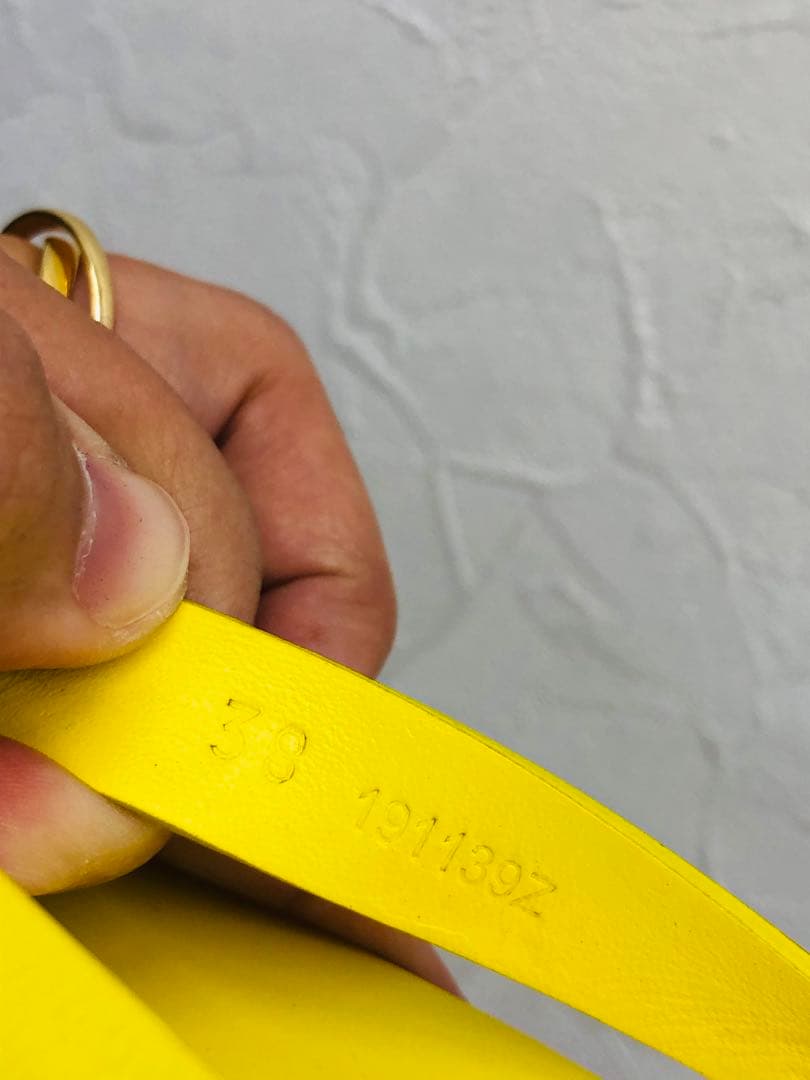 HERMES エルメス レザービーチサンダル 黄色