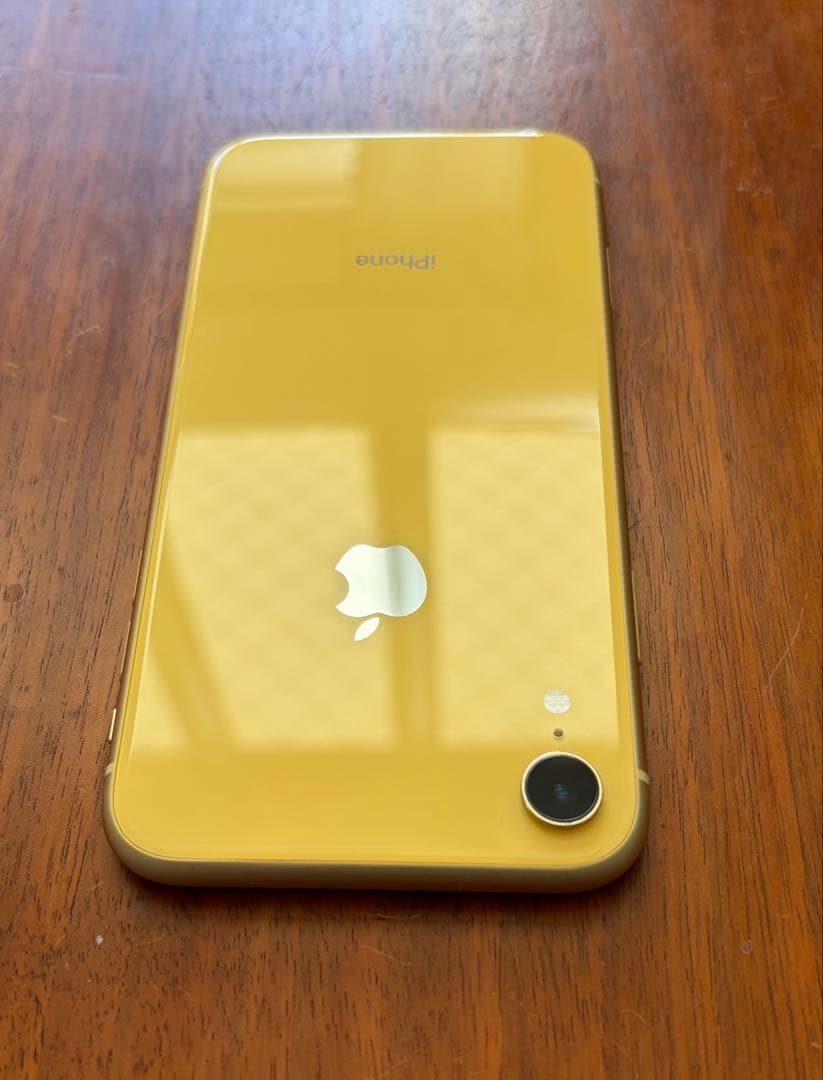 iPhone XR イエロー　SIMフリー 64GB 美品！