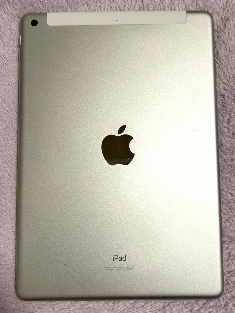 iPad (第9世代) セルラーモデル 64GB シルバー