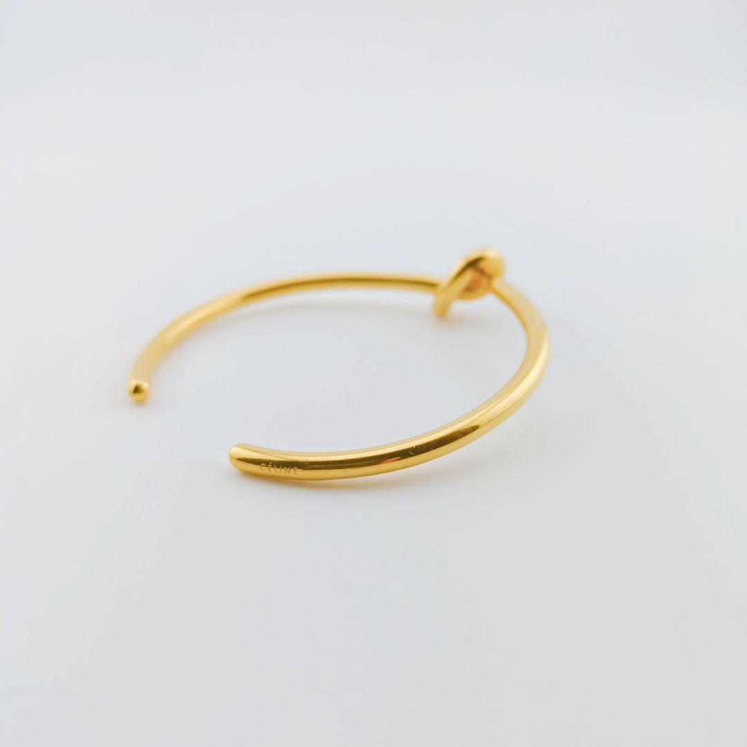 セリーヌ ノット エクストラシン バングル ゴールド