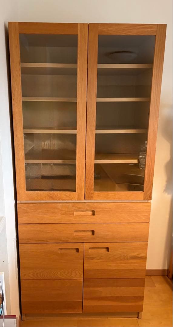 unico HUTTE 食器棚