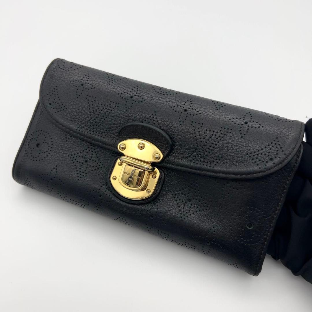 ルイヴィトン マヒナ 長財布 アメリア 黒 イニシャル無し