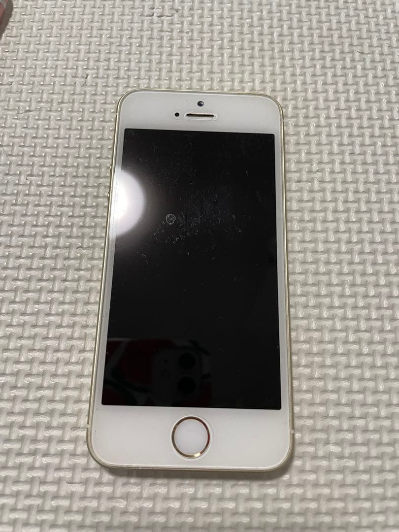 iPhone SE ゴールド