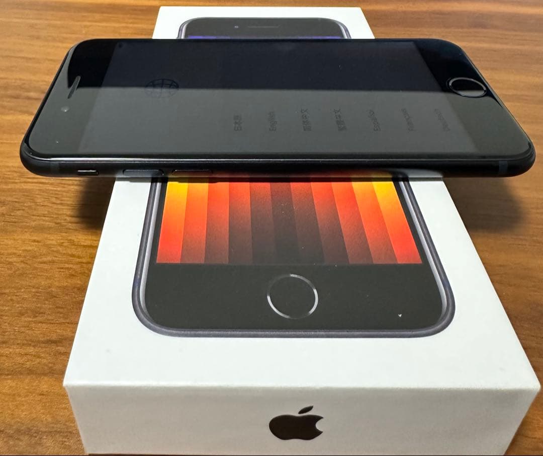 iPhoneSE(第3世代)64GB<ミッドナイト>