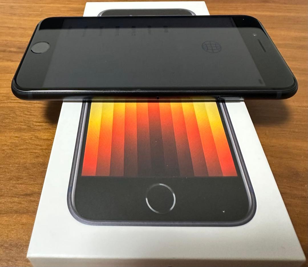 iPhoneSE(第3世代)64GB<ミッドナイト>