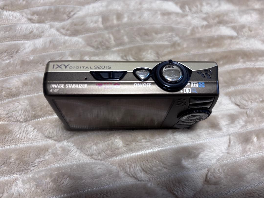 Canon IXY DIGITAL 920 IS 本体