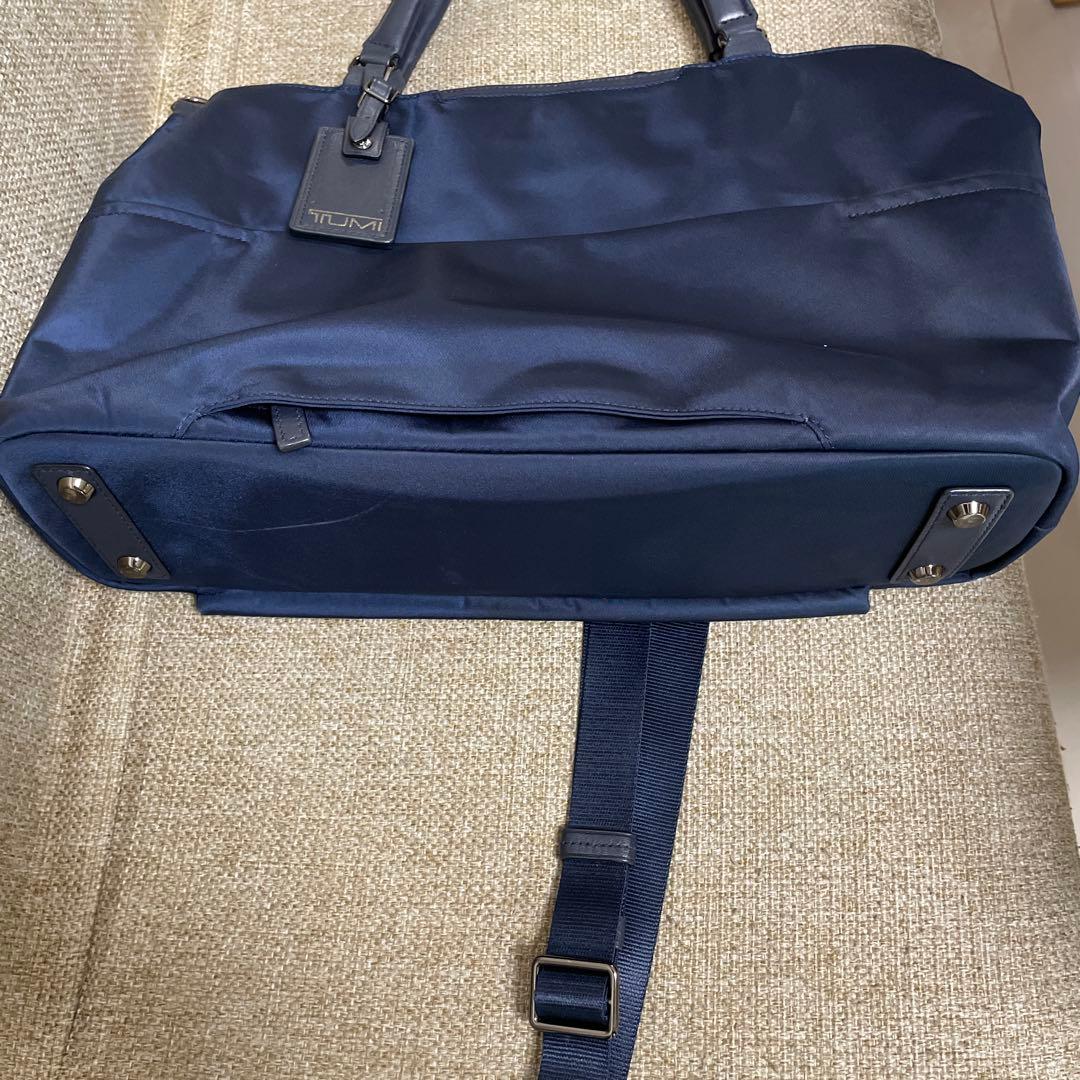 トゥミ196333DGE VOYAGEUR SHERYL レディース