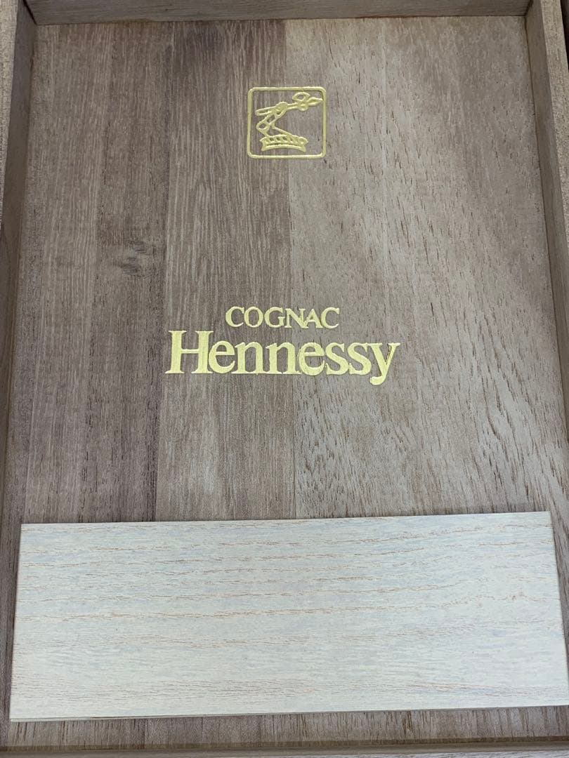 ヘネシー Hennessy XO 金キャップ 700ml ブランデー コニャック