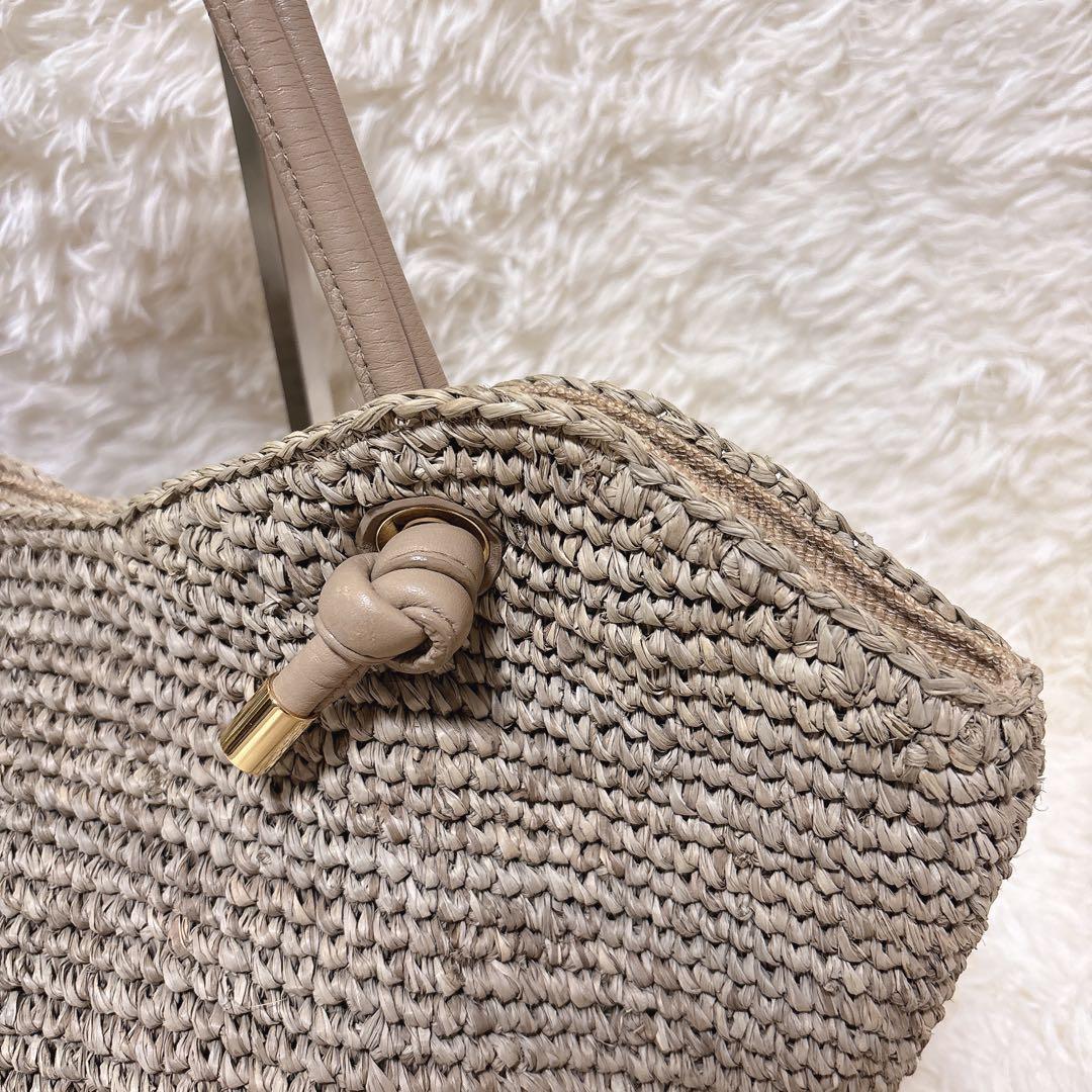 VIOLAdORO ツイストハンドルリップ型ラフィアカゴバッグ　肩掛け可