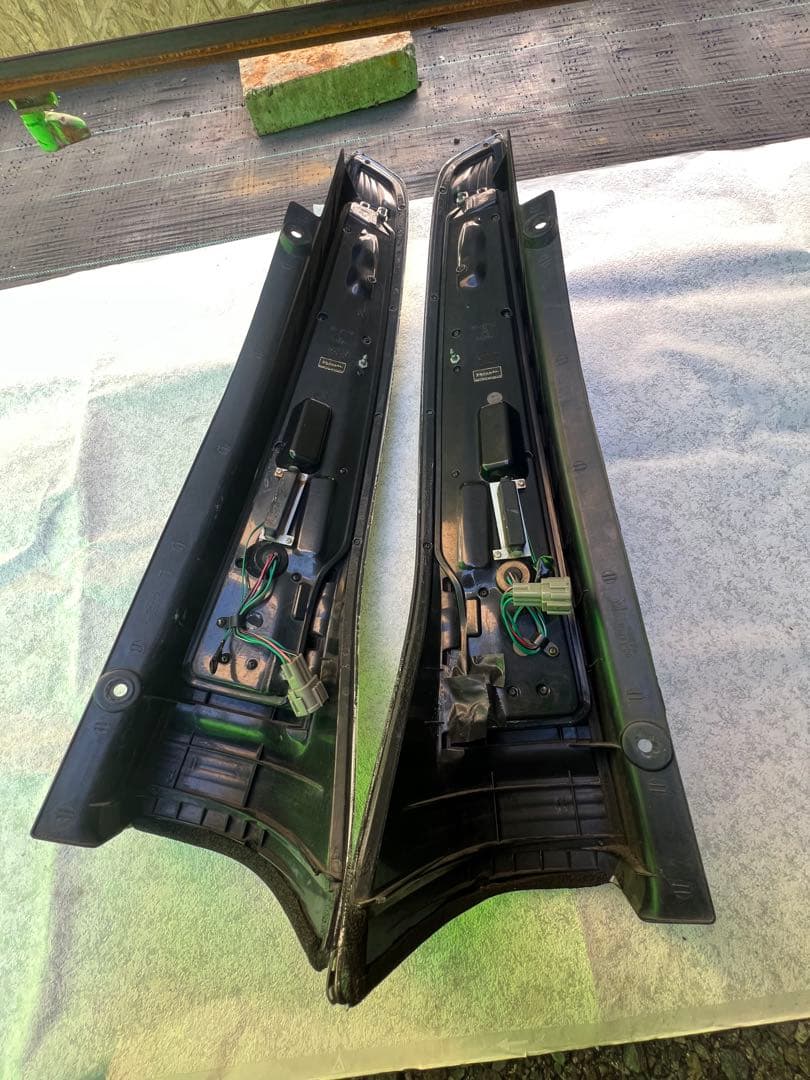 ヴァレンティテール　c26 セレナ　流れるウィンカー