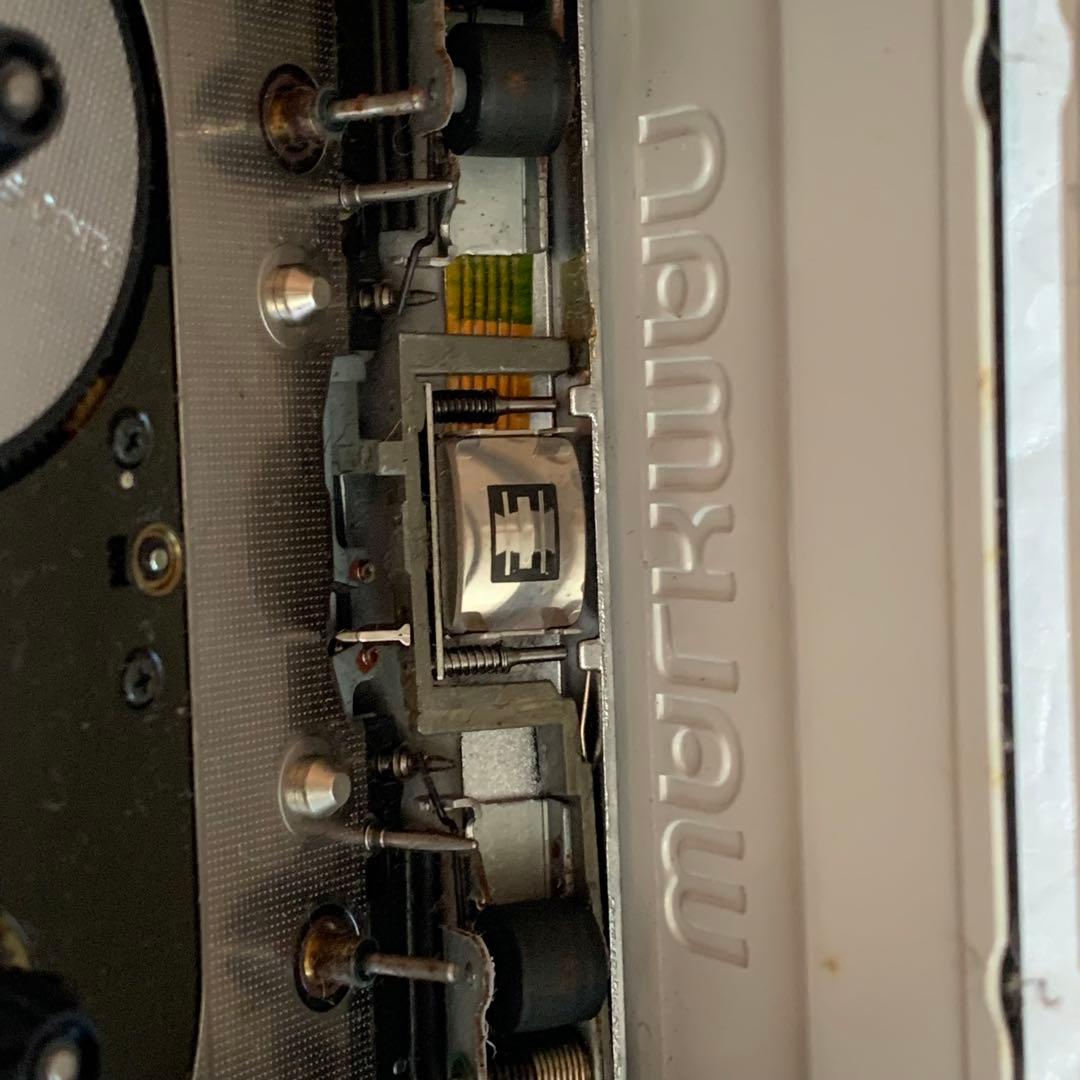 ジャンク ソニー SONY WM-501 カセット ウォークマン 壊れています