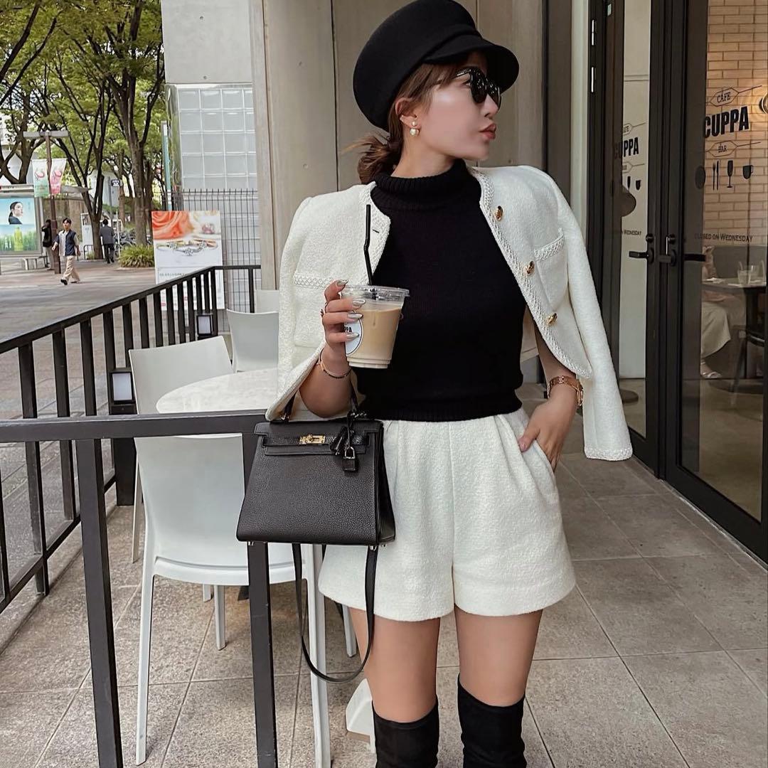 shellerシェリエ ホワイト ショートパンツ