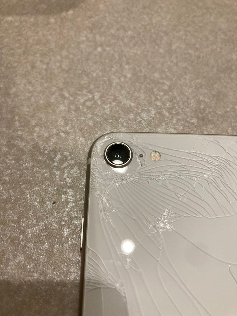 Apple iPhone SE 3 64GB ホワイト 本体 simロックなし