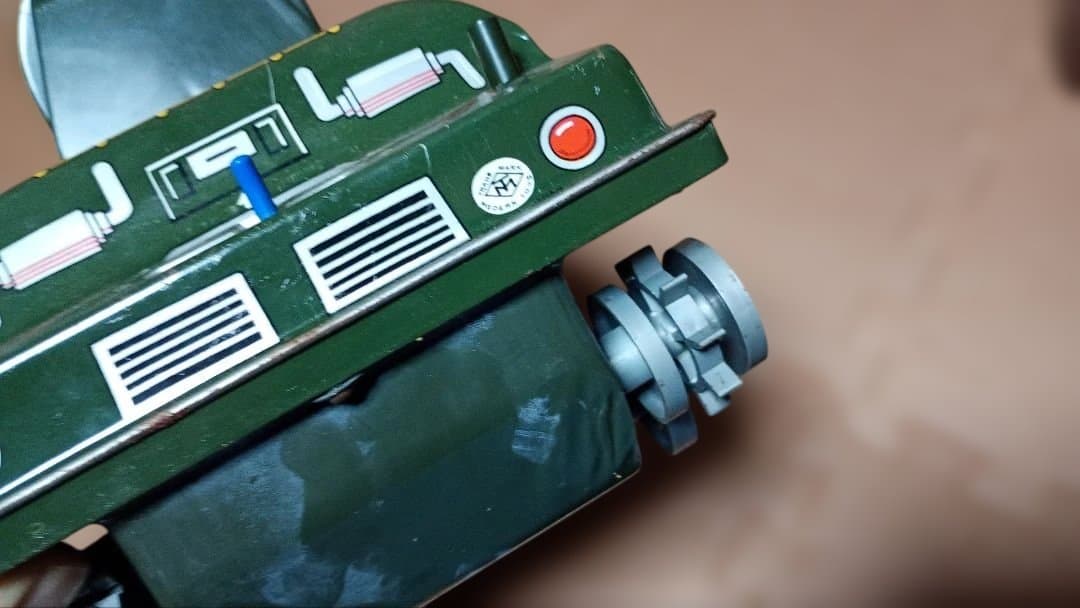 ブリキのおもちゃ MD-5 軍事風キャタピラ模型 難アリ