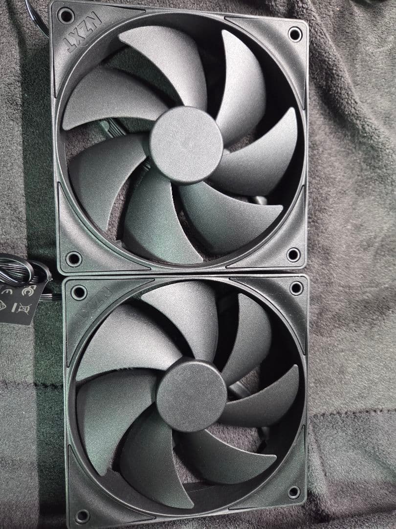 NZXT Kraken Elite 240 RL-KN24E-B2 [ブラック]