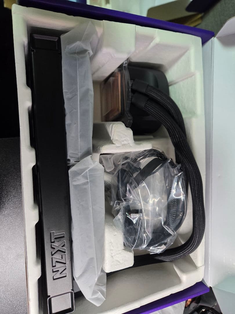 NZXT Kraken Elite 240 RL-KN24E-B2 [ブラック]