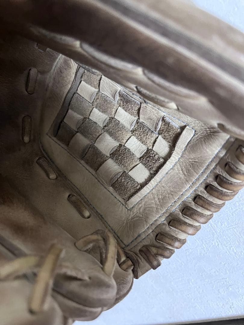 ミズノダイバーシティブルー硬式投手用グラブ