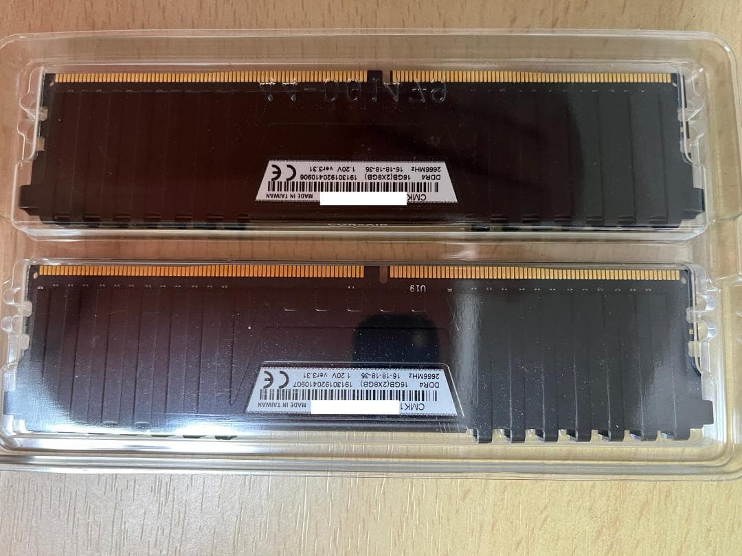 メモリー CORSAIR VENGEANCE LPX DDR4 16GB (2x8GB)