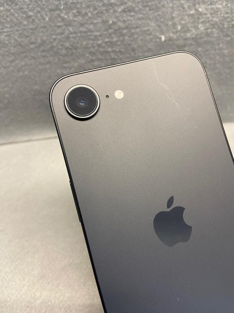 ほぼ未使用品 国内版 SIMフリー iPhone 16e 128GB ブラック色