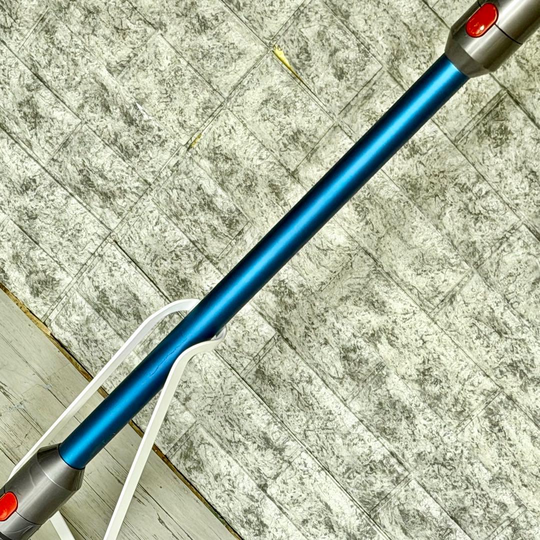 Dyson V8 Slim Fluffy SV10K 新品バッテリー・スタンド付