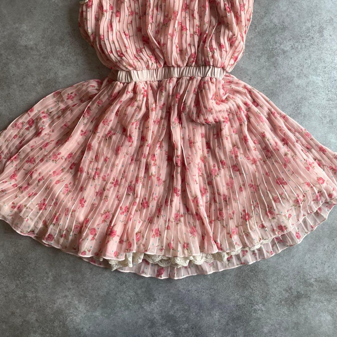 新品✨LIZ LISA 花柄　レース　プリーツ　トップス　チュニック