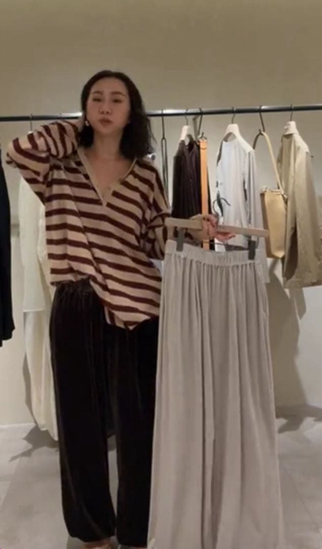 etre tokyo リラクシーベロアパンツ