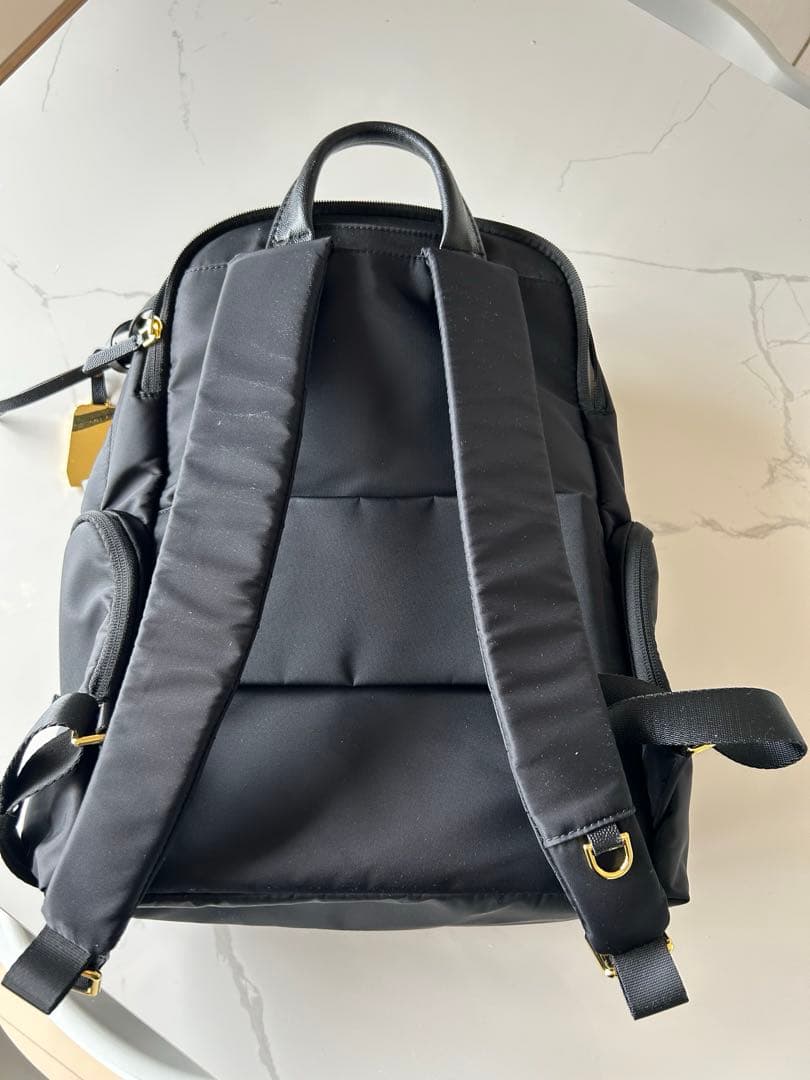 お値引き中　美品　TUMI セリーナ ゴールドジッパー　タグあり