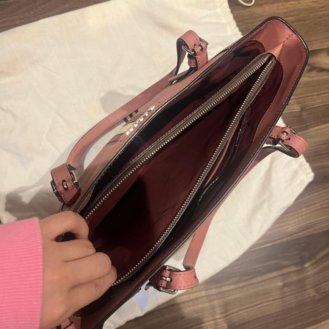 BALLY ピンク レザー ビジネスバッグ