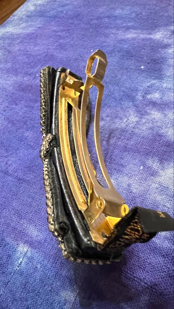 ALEXANDRE ビジューヘアアクセサリー ボウタイ ブラック・シルバー