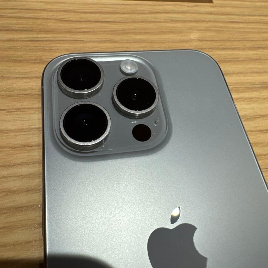 Apple iPhone 15 Pro スペースグレー 本体　ジャンク