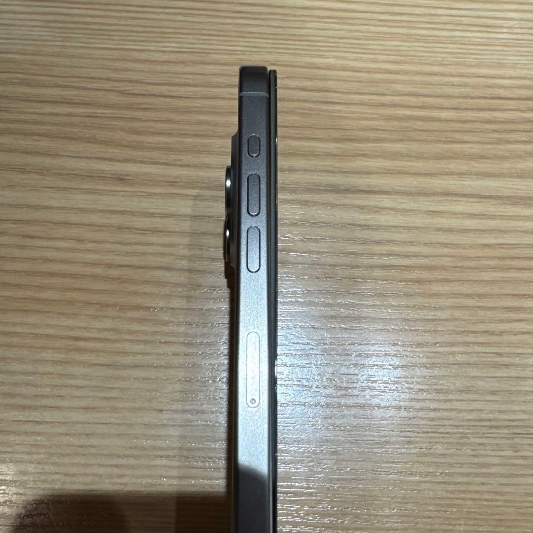 Apple iPhone 15 Pro スペースグレー 本体　ジャンク