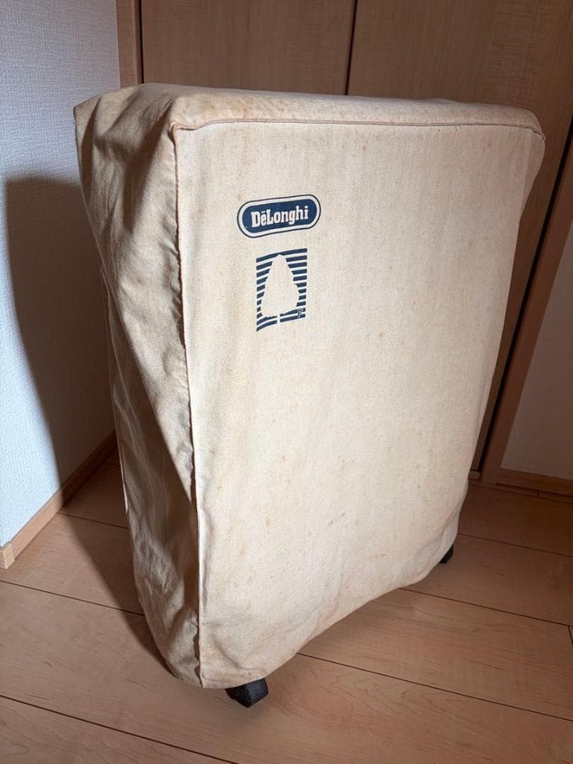 デロンギ オイルヒーター DeLonghi 暖房器具（取説付き）