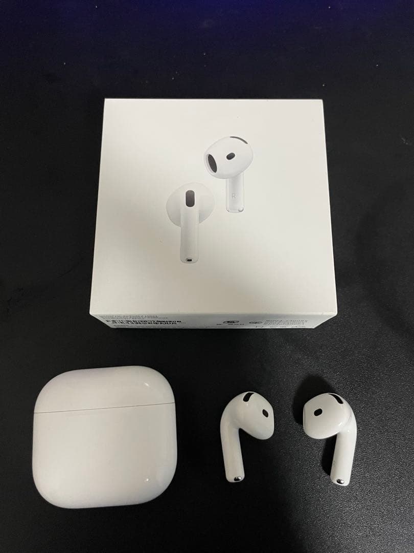 AirPods 4 ホワイト アクティブノイズキャンセリング