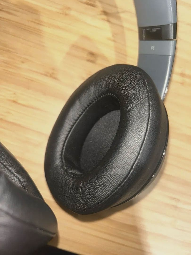 BeatsStudio2 ワイヤレスヘッドフォン レッドブラック ケース付き