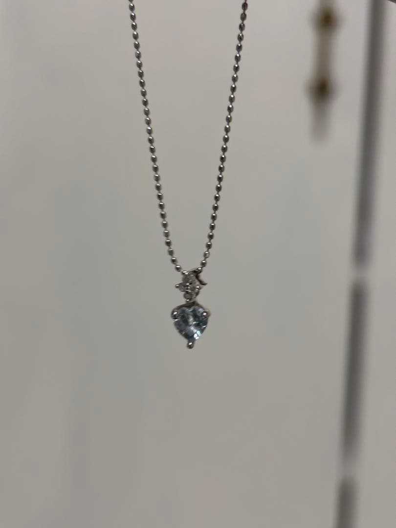 K18WGアクアマリンのネックレス