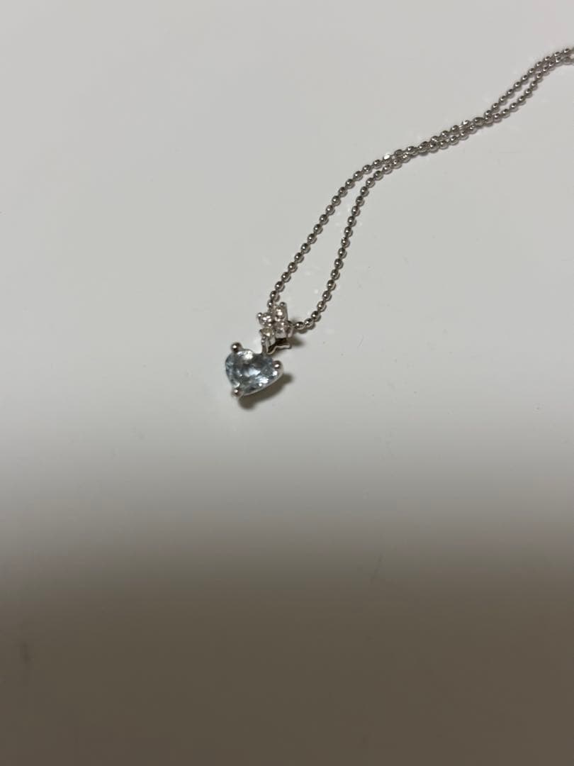 K18WGアクアマリンのネックレス