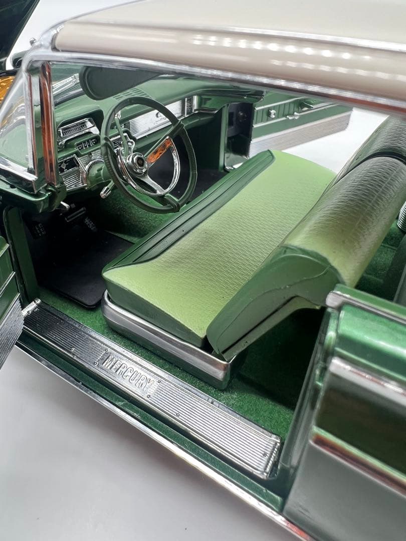 No140 ミニカー1/18箱あり1959 Mercury Park Lane