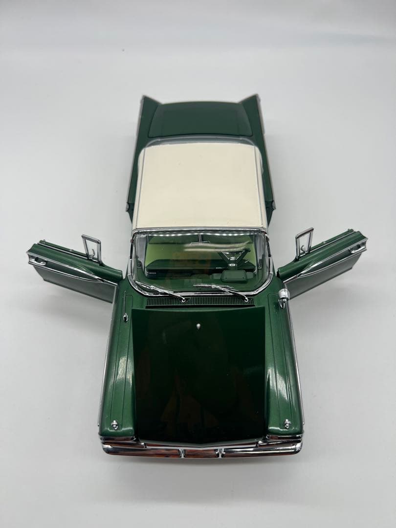 No140 ミニカー1/18箱あり1959 Mercury Park Lane
