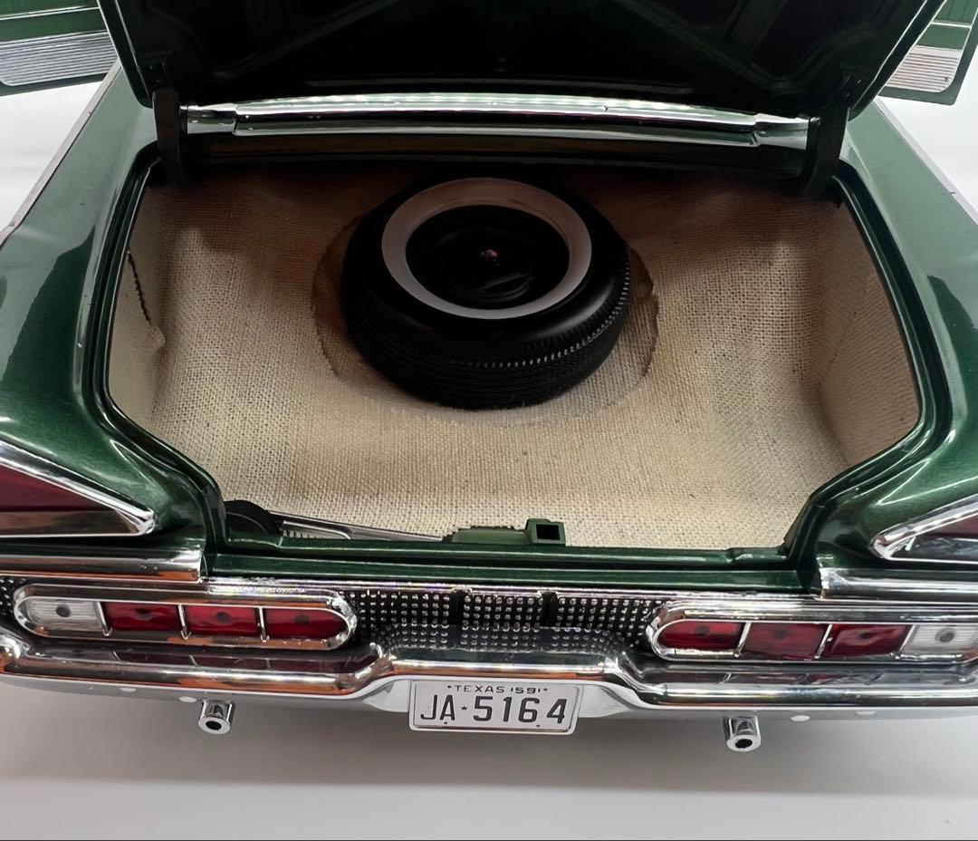 No140 ミニカー1/18箱あり1959 Mercury Park Lane