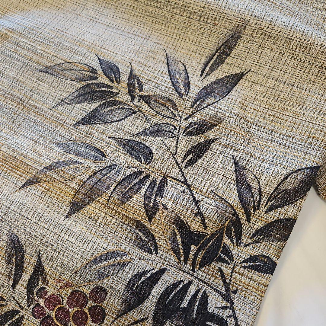 名古屋帯☆葉と赤紫の実☆正絹☆お太鼓柄☆美品☆袷☆仕立て上がり