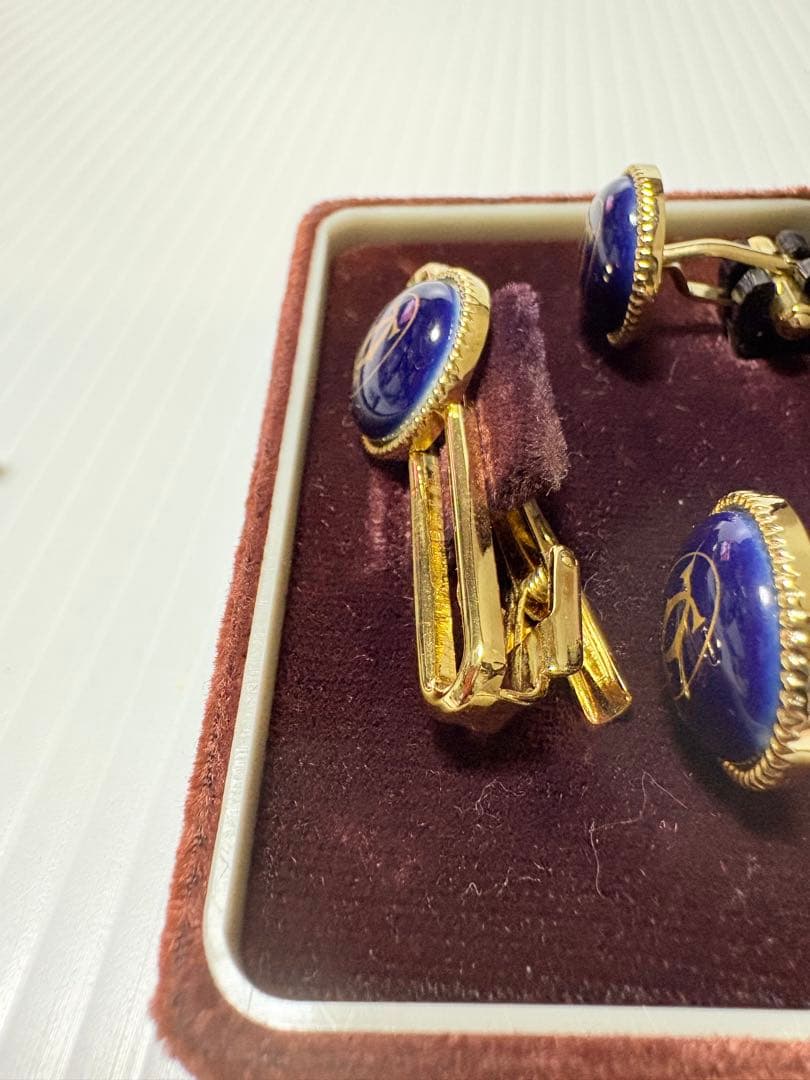 Cartier ネクタイピンとカフスボタンセット